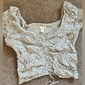 Brand: H&M Size: S/M Color: White